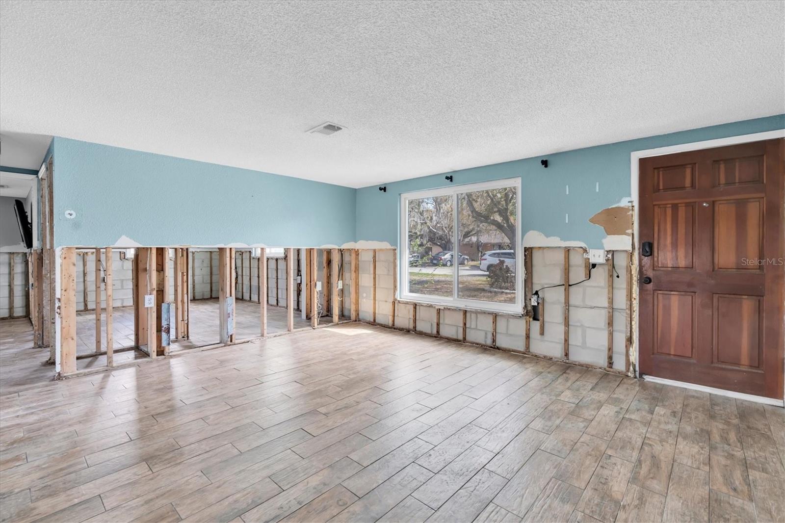 BAY PARK ESTATES - Residential