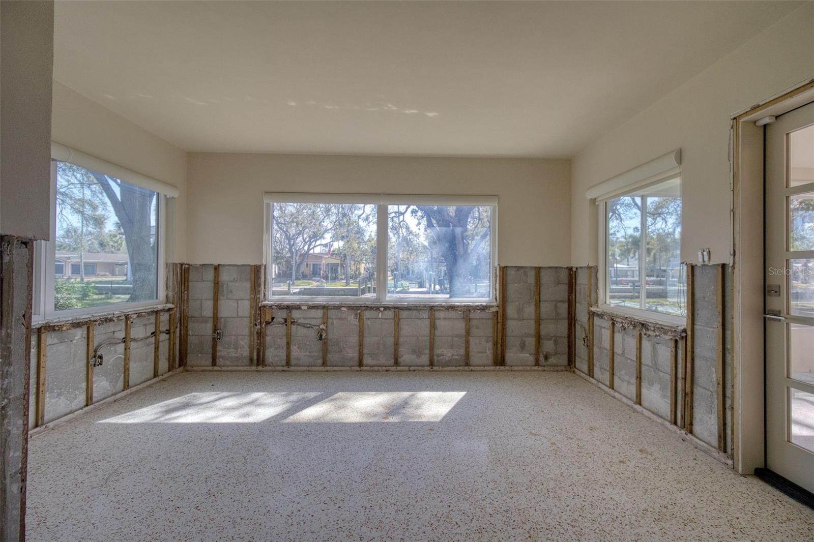 DUNEDIN SHORES SUB - Residential