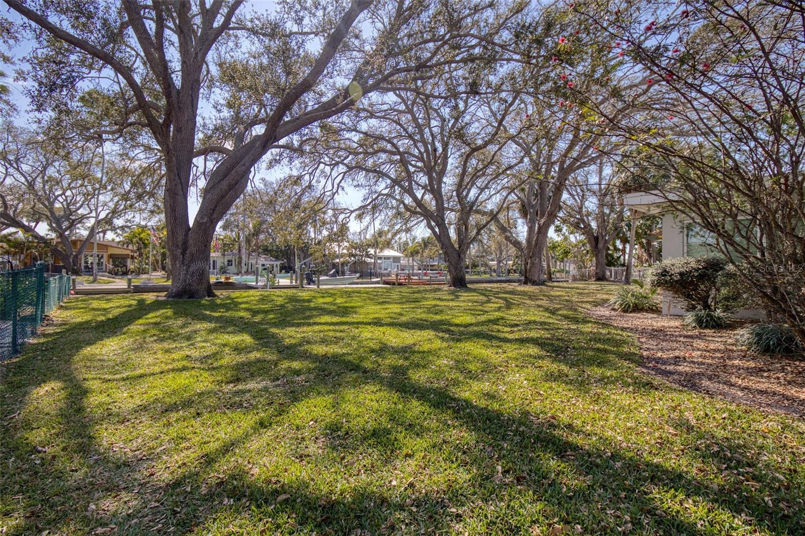 DUNEDIN SHORES SUB - Residential