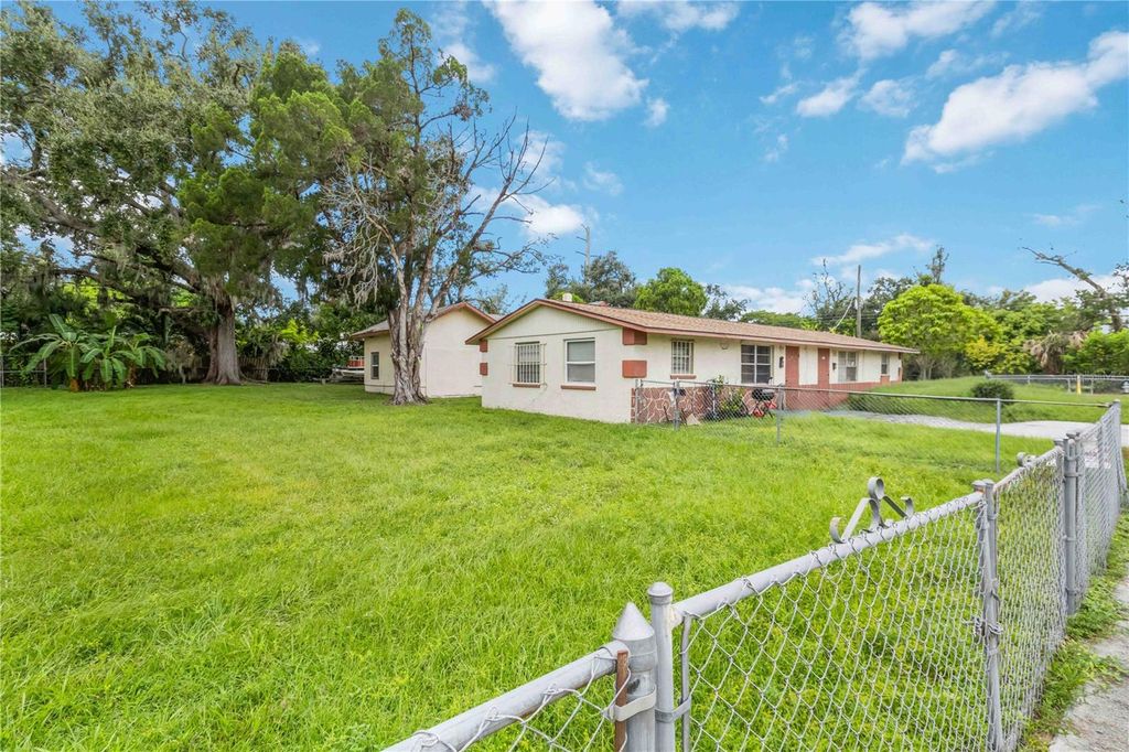 Photo of 902 27th Street E, Bradenton, FL 34208 (MLS # A4689261)