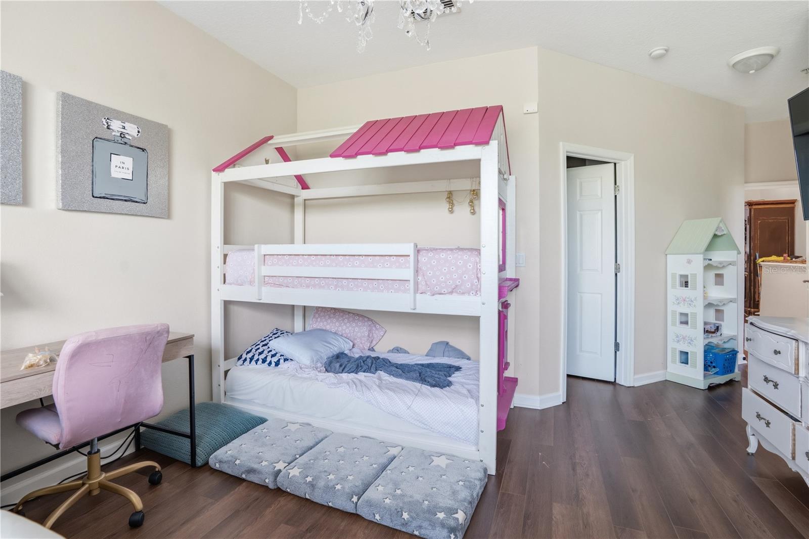 MURPHYS PLACE - Residential