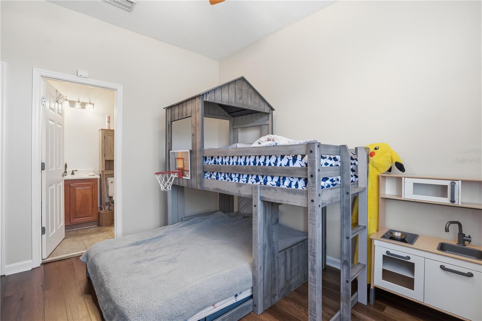 MURPHYS PLACE - Residential