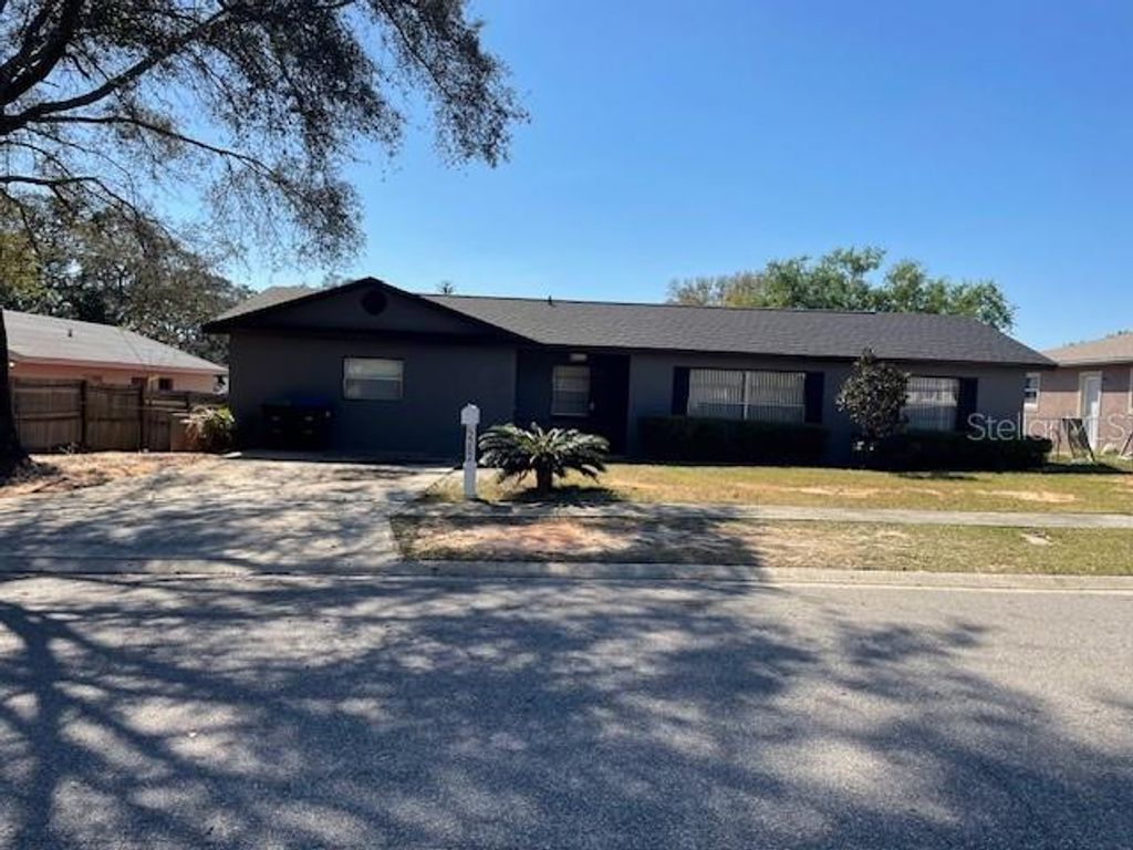Photo of 2262 Menomonee Court, Orlando, FL 32818 (MLS # O6391440)