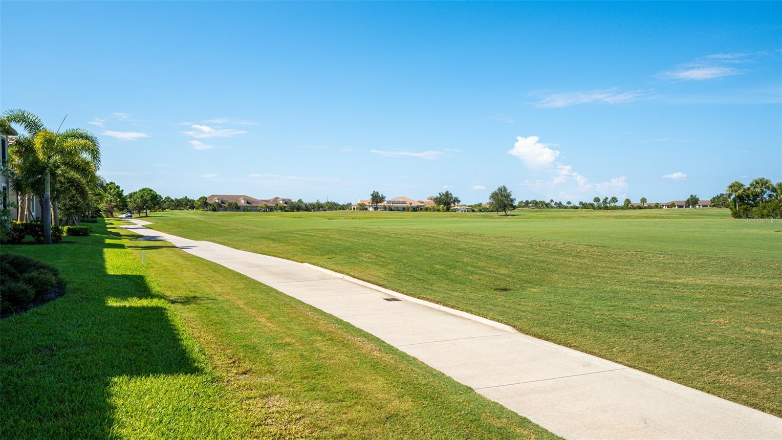 VERANDA V AT LAKEWOOD NATIONAL PH IV - Residential Lease