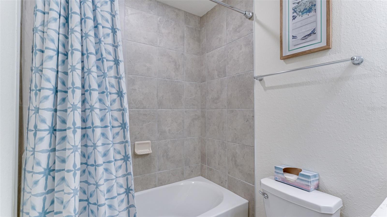 VERANDA V AT LAKEWOOD NATIONAL PH IV - Residential Lease