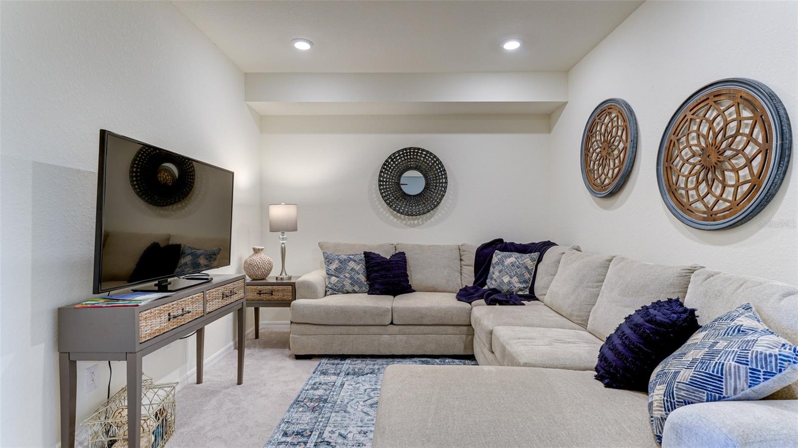 VERANDA V AT LAKEWOOD NATIONAL PH IV - Residential Lease