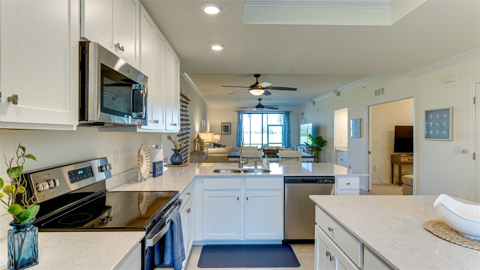 VERANDA V AT LAKEWOOD NATIONAL PH IV - Residential Lease