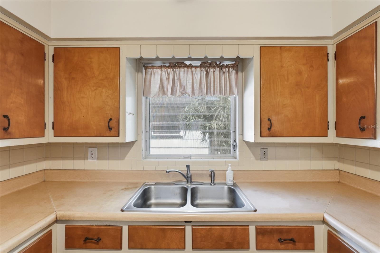 BROOKHILL - Residential