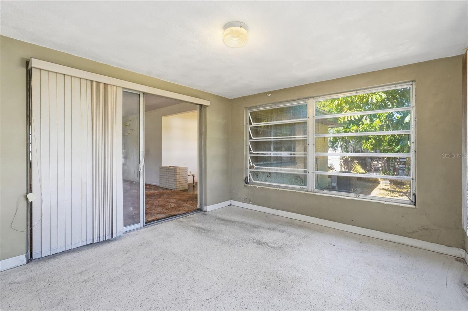 BROOKHILL - Residential