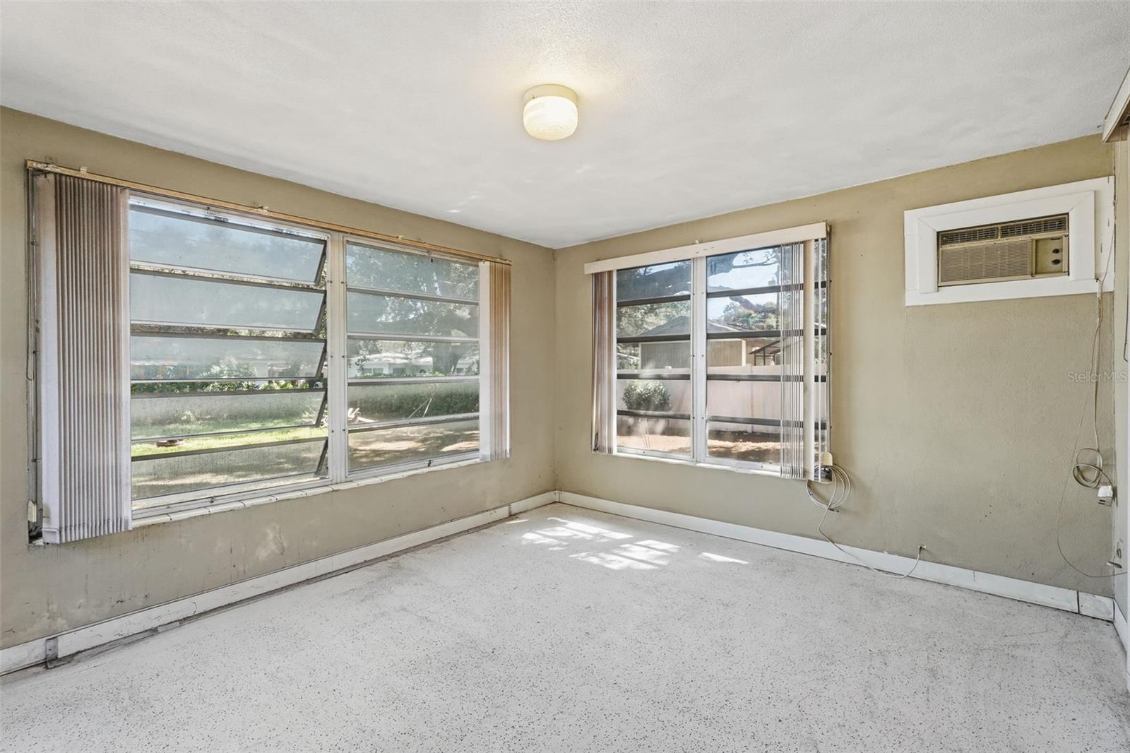 BROOKHILL - Residential