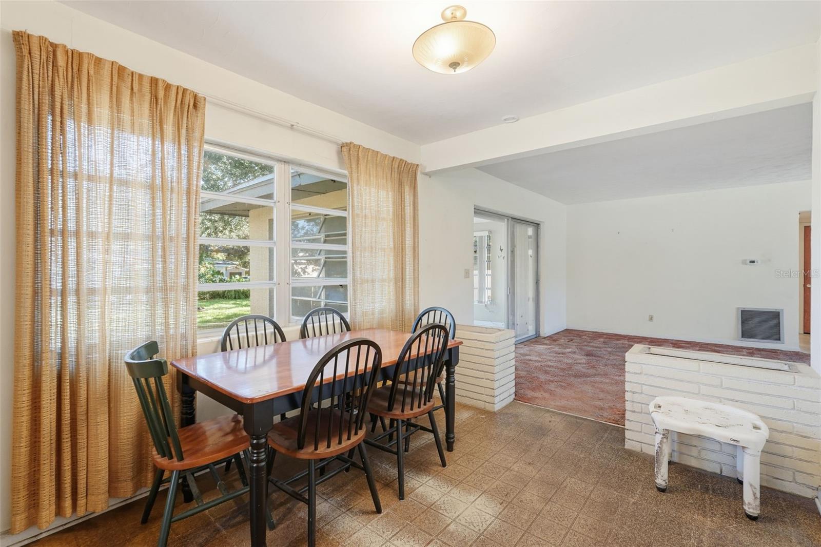 BROOKHILL - Residential