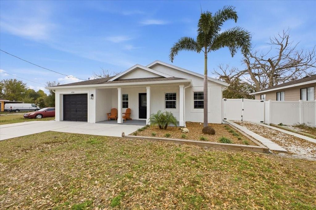 Photo of 2708 6th Avenue E, Palmetto, FL 34221 (MLS # A4685352)