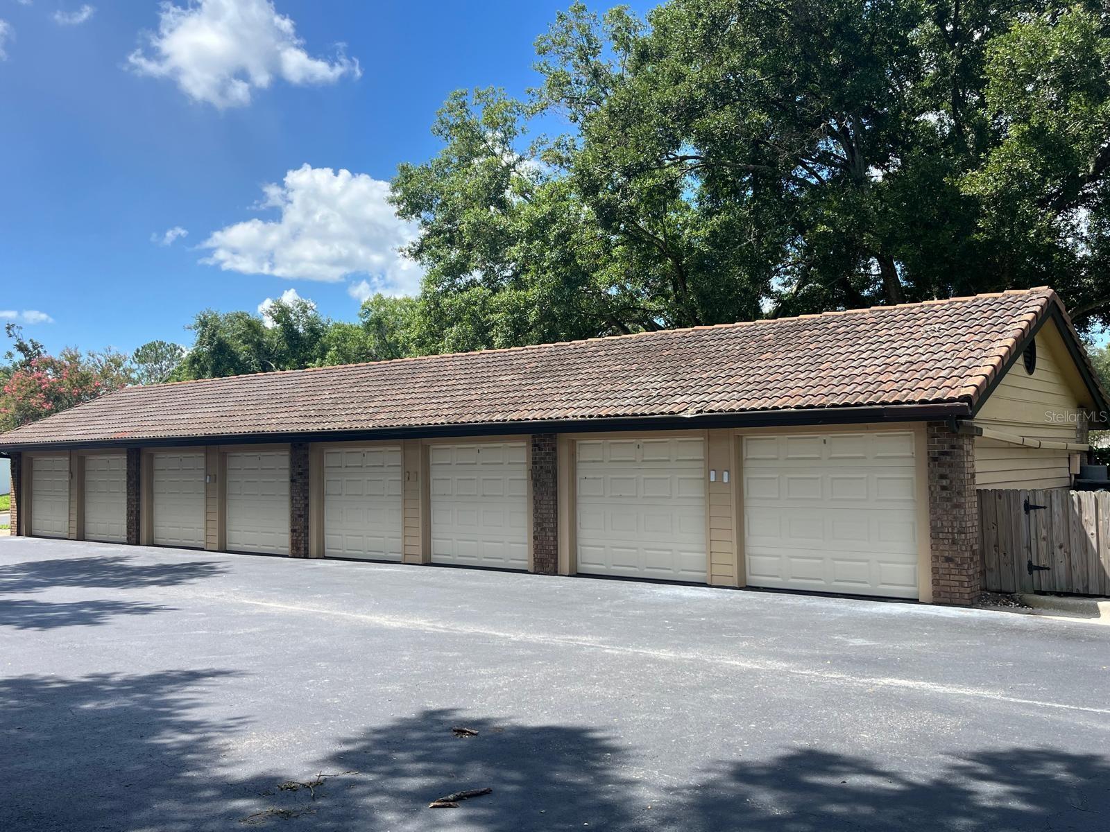 300 NEW WATERFORD PLACE 204