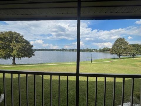 A home in LONGWOOD