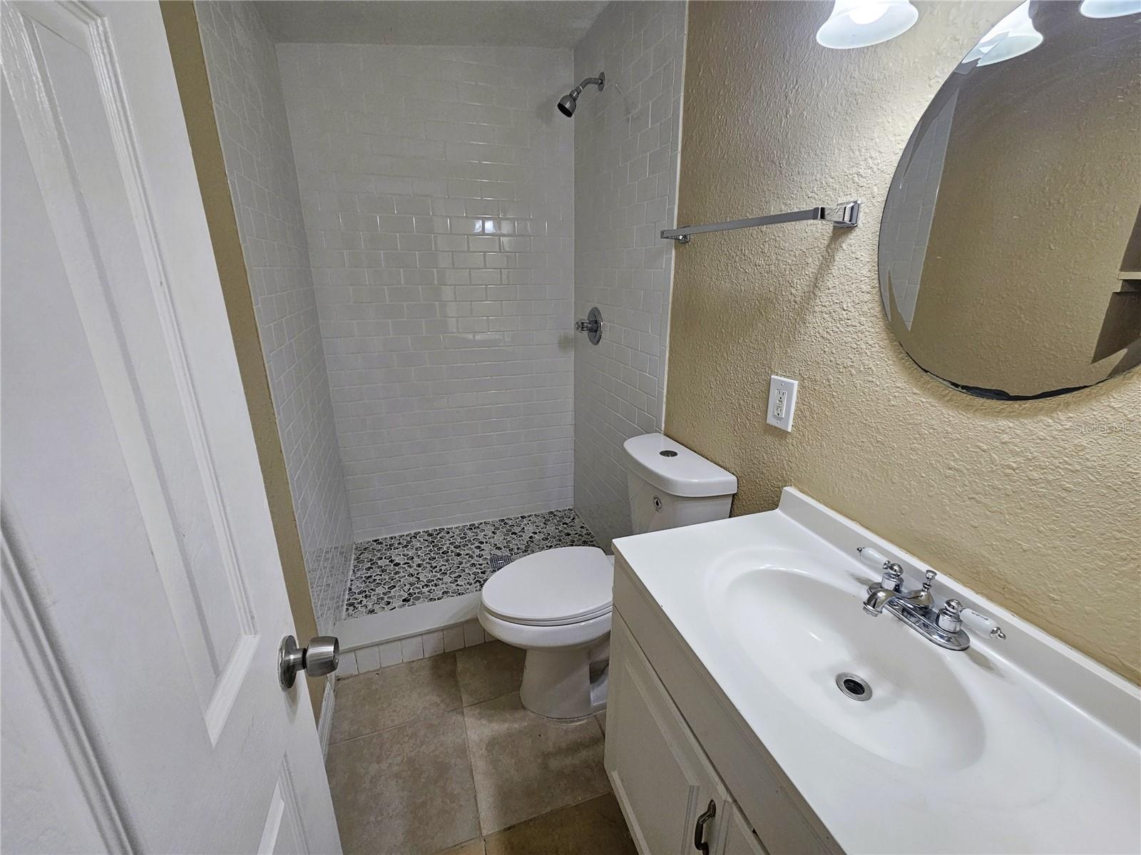 NORTHVIEW HILLS UNIT 2 - Residential Lease