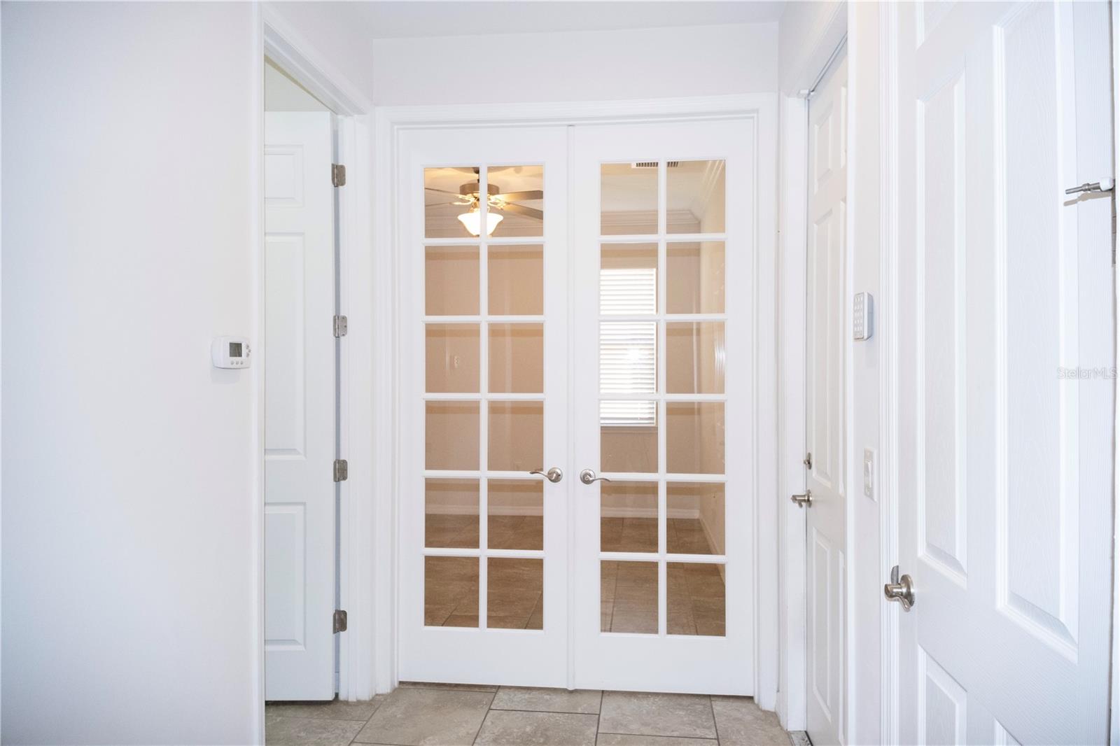 CARIBBEAN VILLAGE - Residential Lease