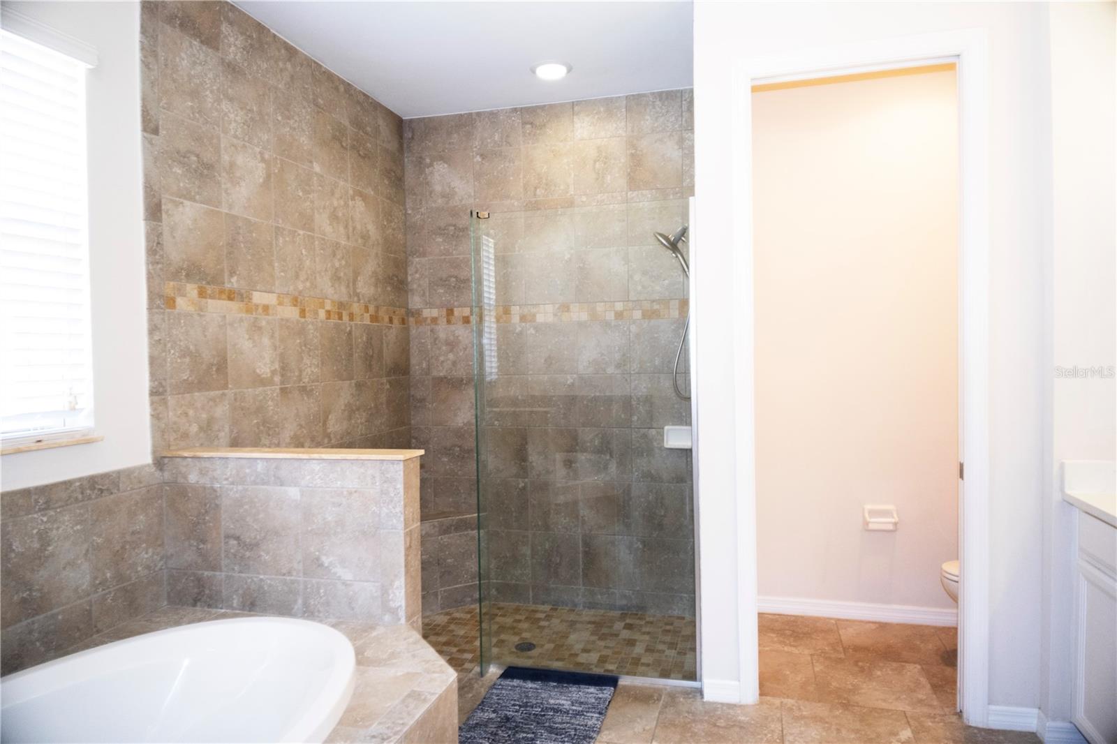 CARIBBEAN VILLAGE - Residential Lease