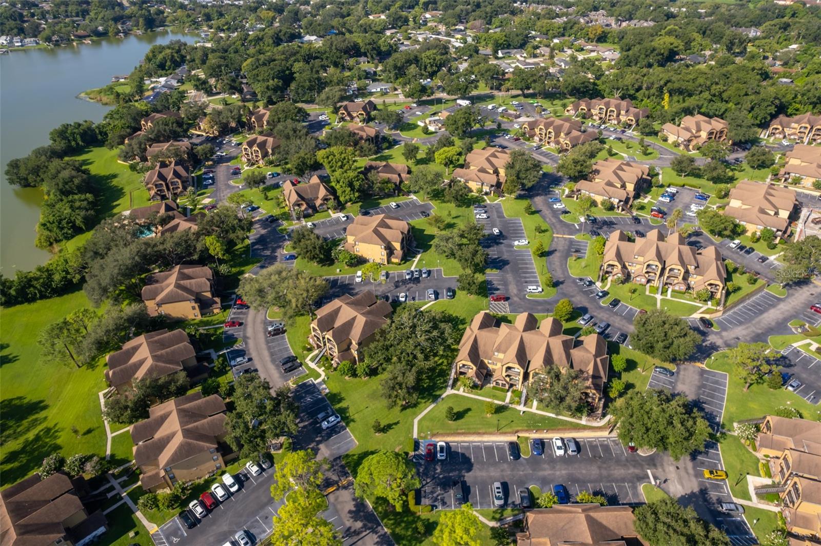 LAKEWOOD PARK A CONDOMINIUM - Residential