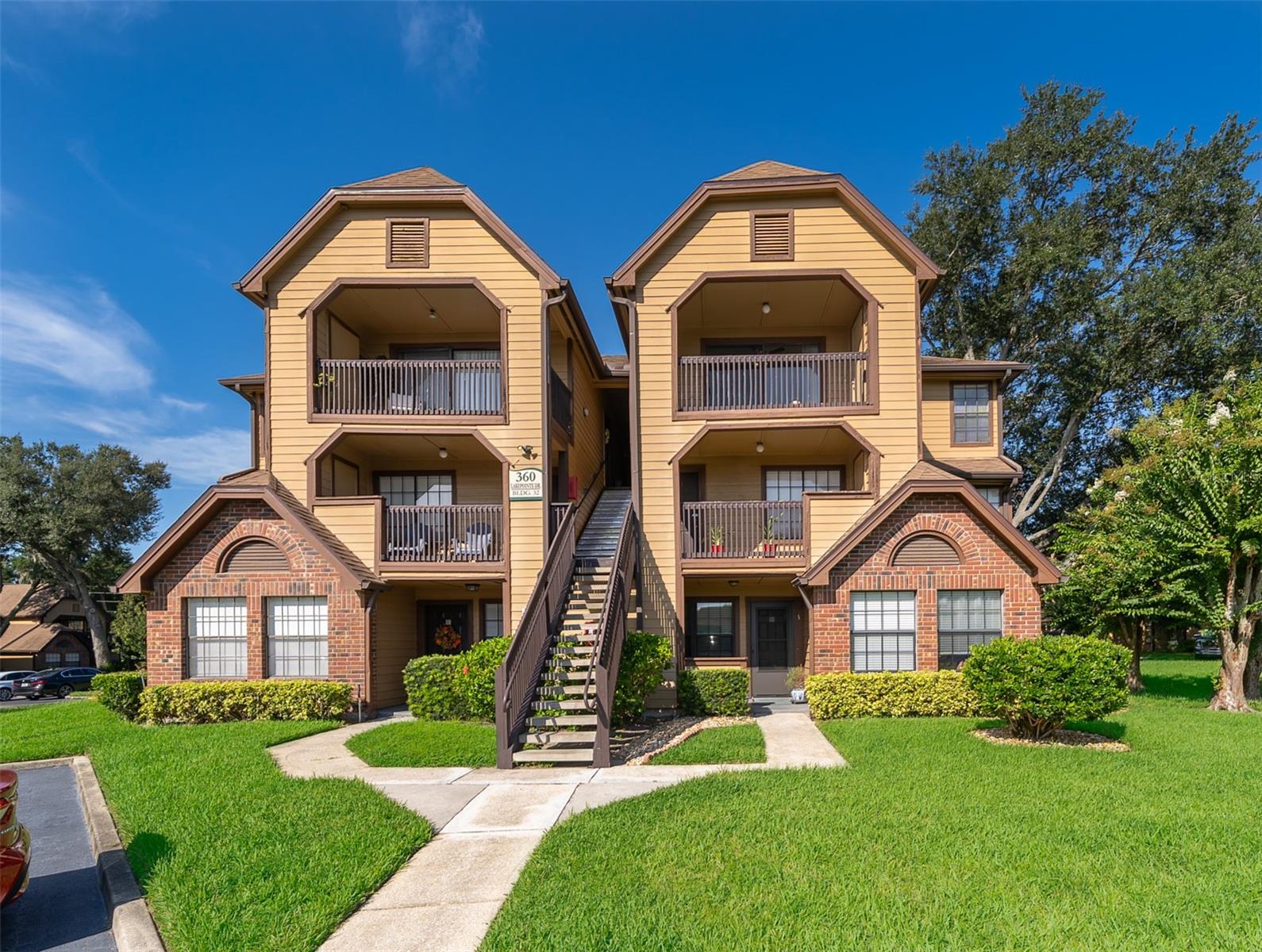 LAKEWOOD PARK A CONDOMINIUM - Residential