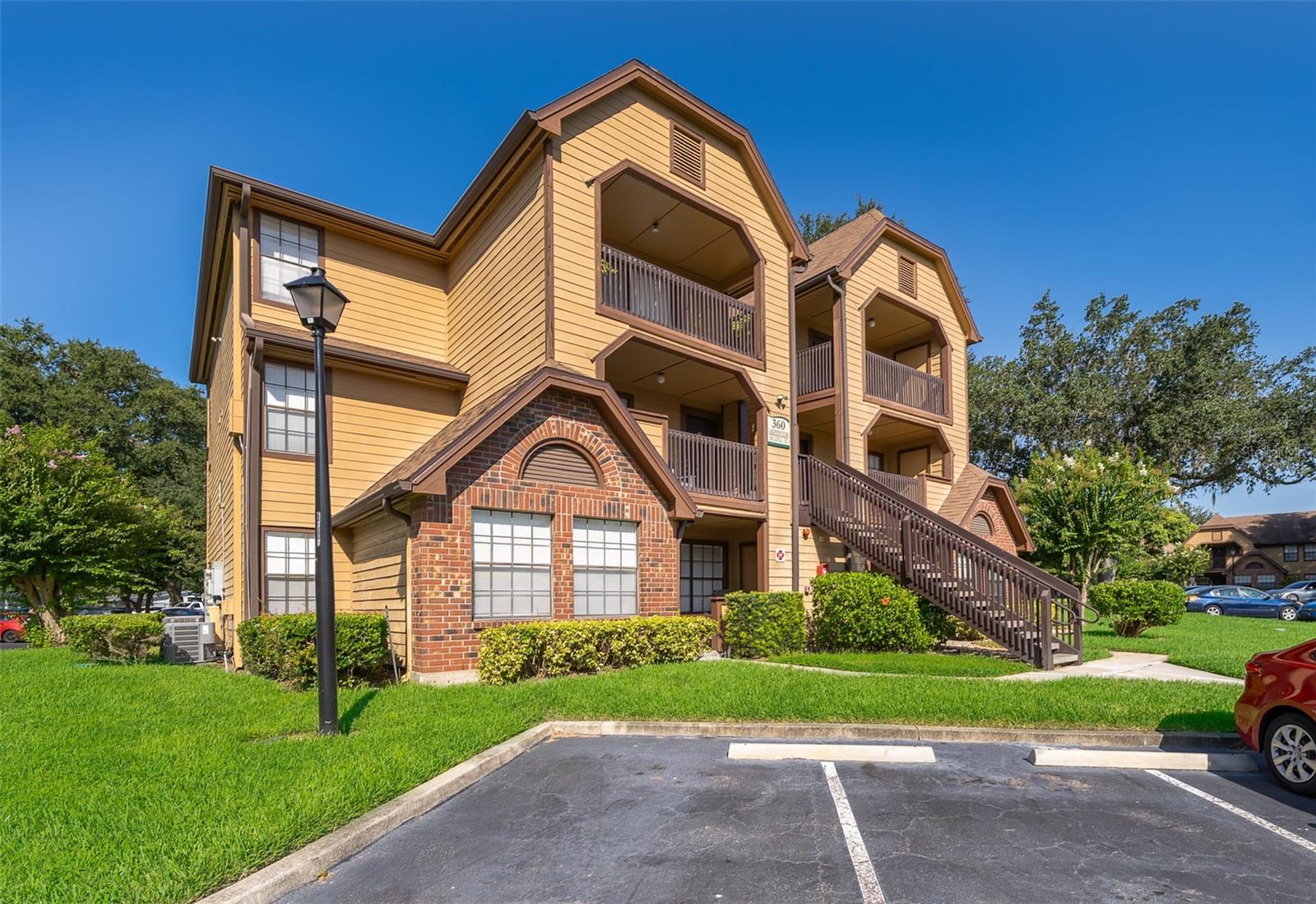 LAKEWOOD PARK A CONDOMINIUM - Residential