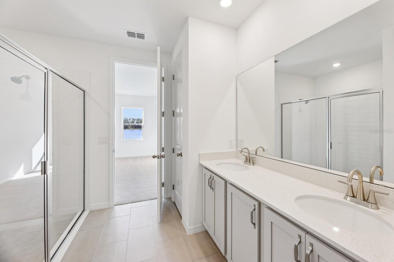 ELLINGTON PLACE - Residential