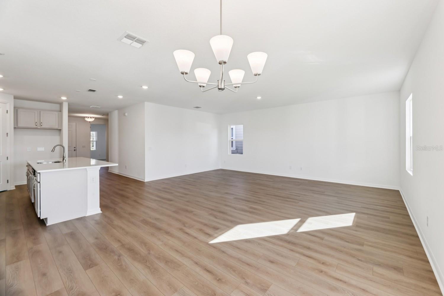 ELLINGTON PLACE - Residential