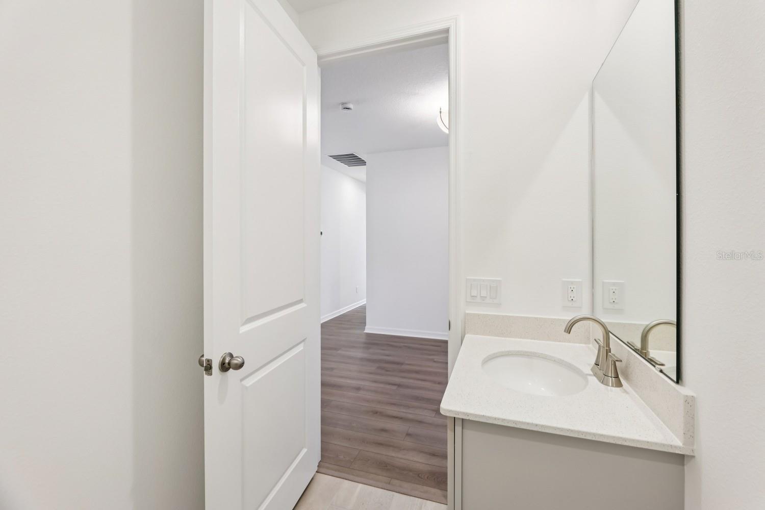 ELLINGTON PLACE - Residential