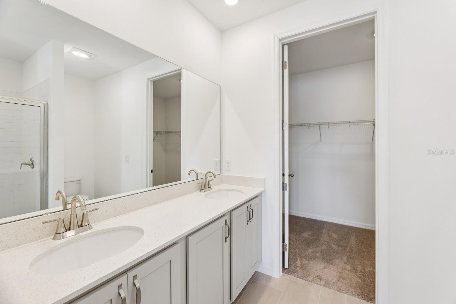 ELLINGTON PLACE - Residential