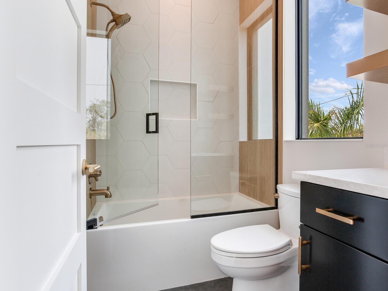 REDINGTON BEACH HOMES 6TH ADD - Residential