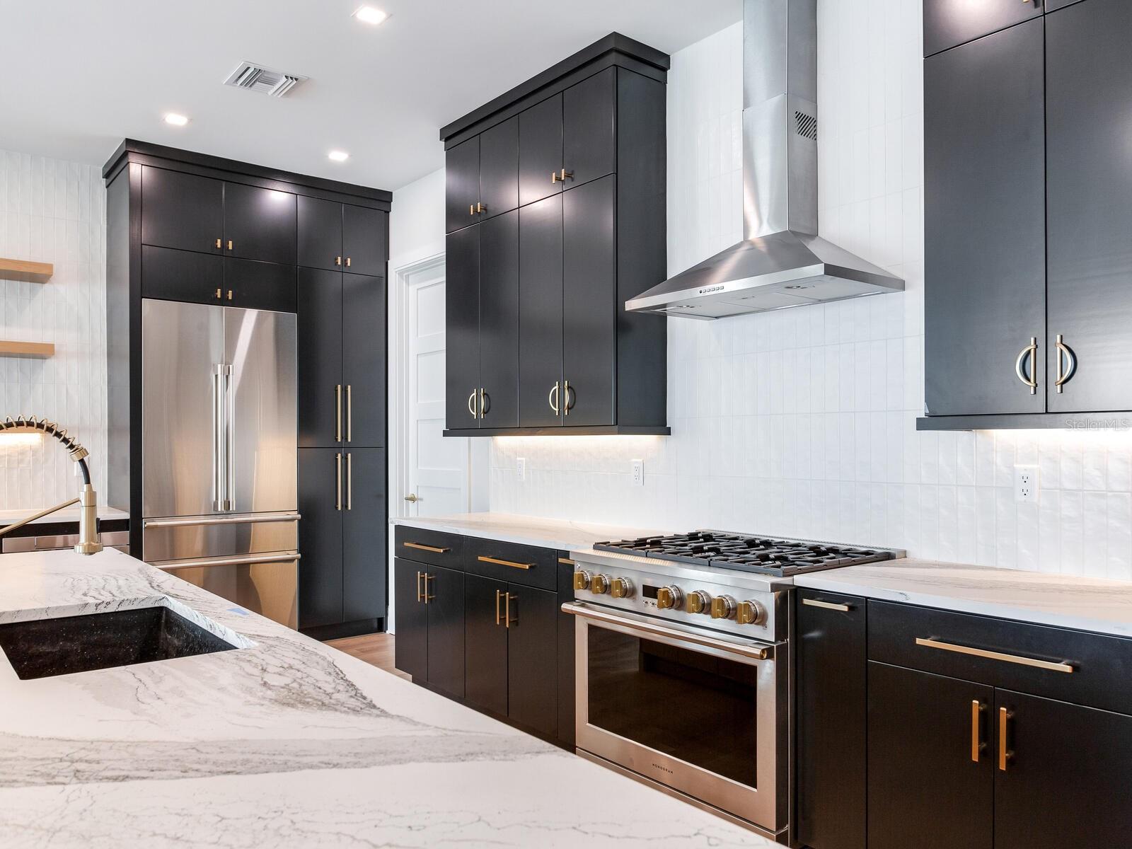 REDINGTON BEACH HOMES 6TH ADD - Residential