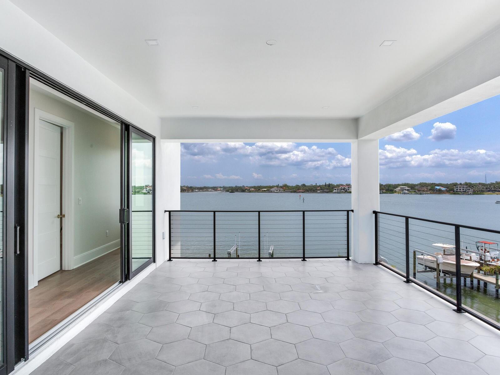 REDINGTON BEACH HOMES 6TH ADD - Residential