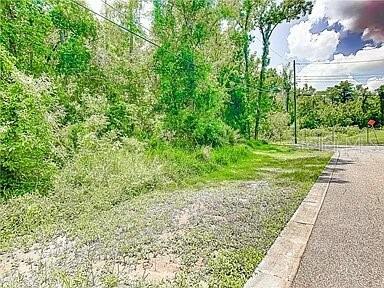 KNOLLWOOD PARK - Land