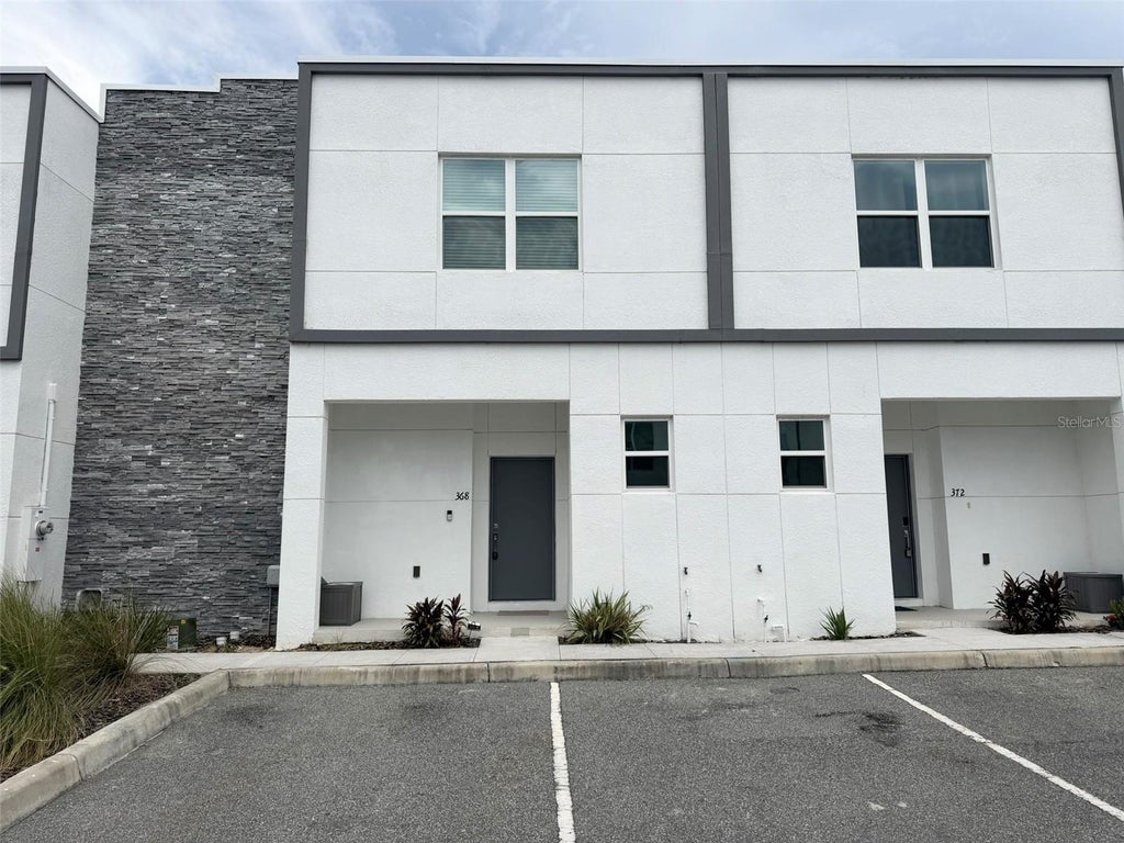 Photo of 368 Famagusta Drive, Davenport, FL 33896 (MLS # O6431025)