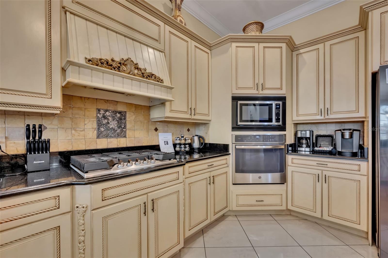 FORMOSA GARDENS UNIT 01 - Residential