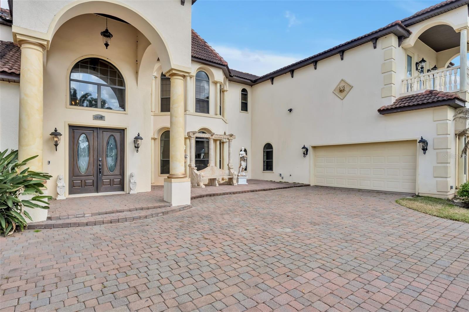 2713 FORMOSA BOULEVARD