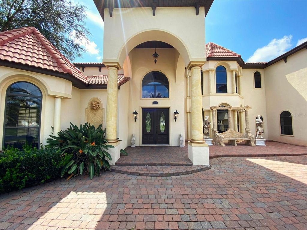 Photo of 2713 Formosa Boulevard, Kissimmee, FL 34747 (MLS # S5148635)