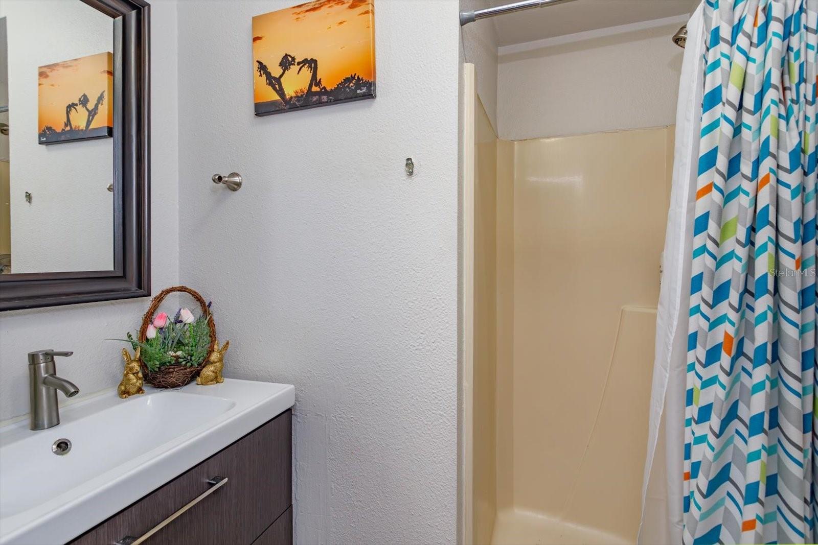 THORNTON PARK - Residential Income