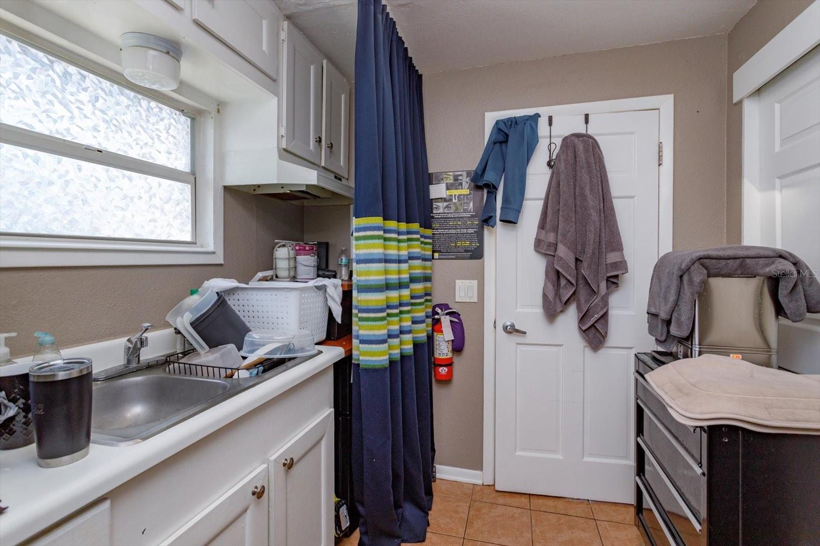 THORNTON PARK - Residential Income