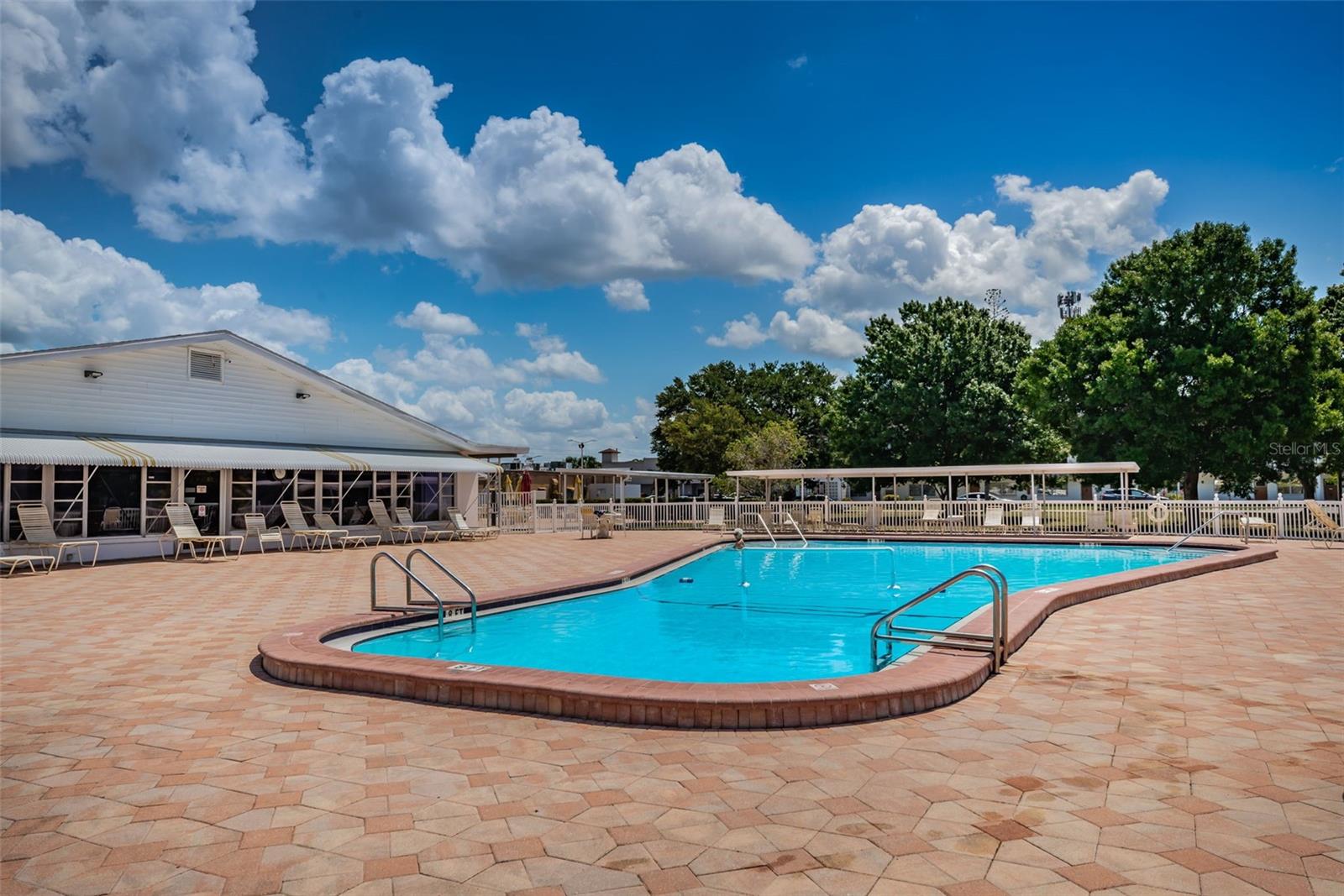 TOWN APTS CONDO - Residential