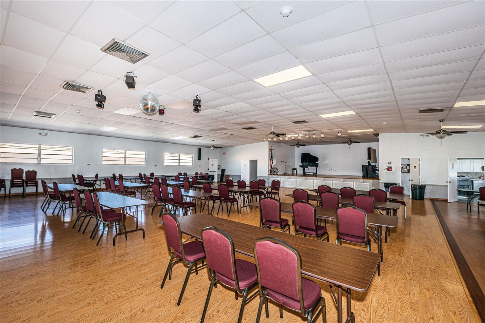 TOWN APTS CONDO - Residential