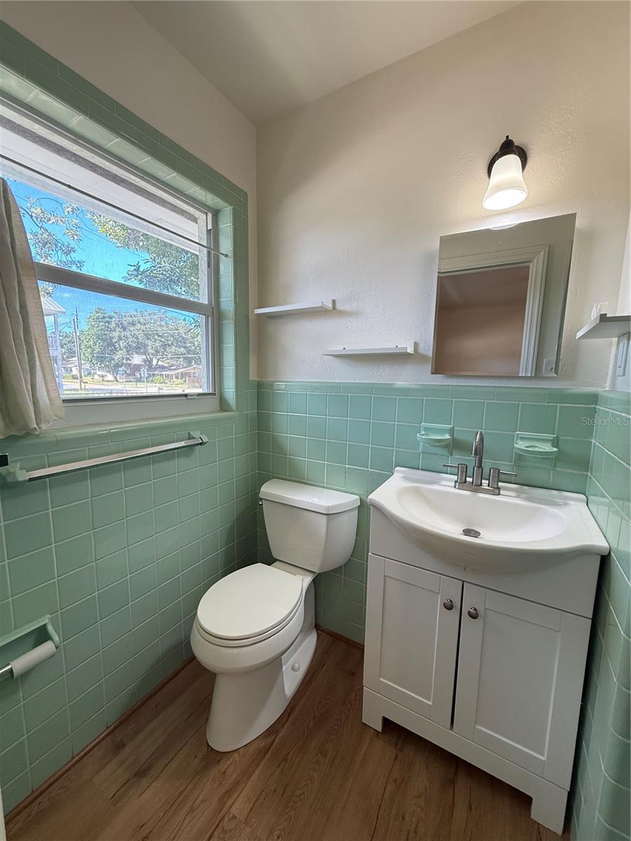 HILLCREST PARK - Residential Lease