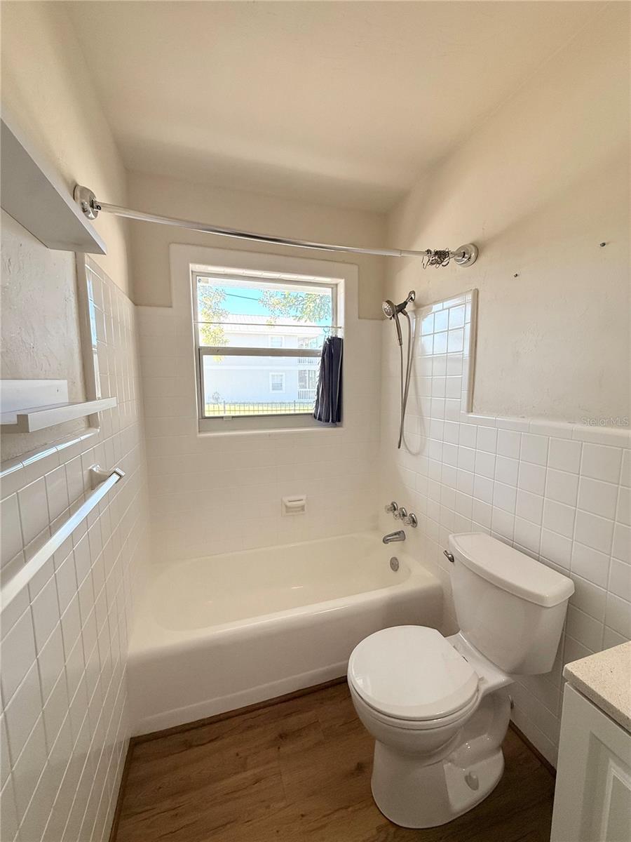 HILLCREST PARK - Residential Lease