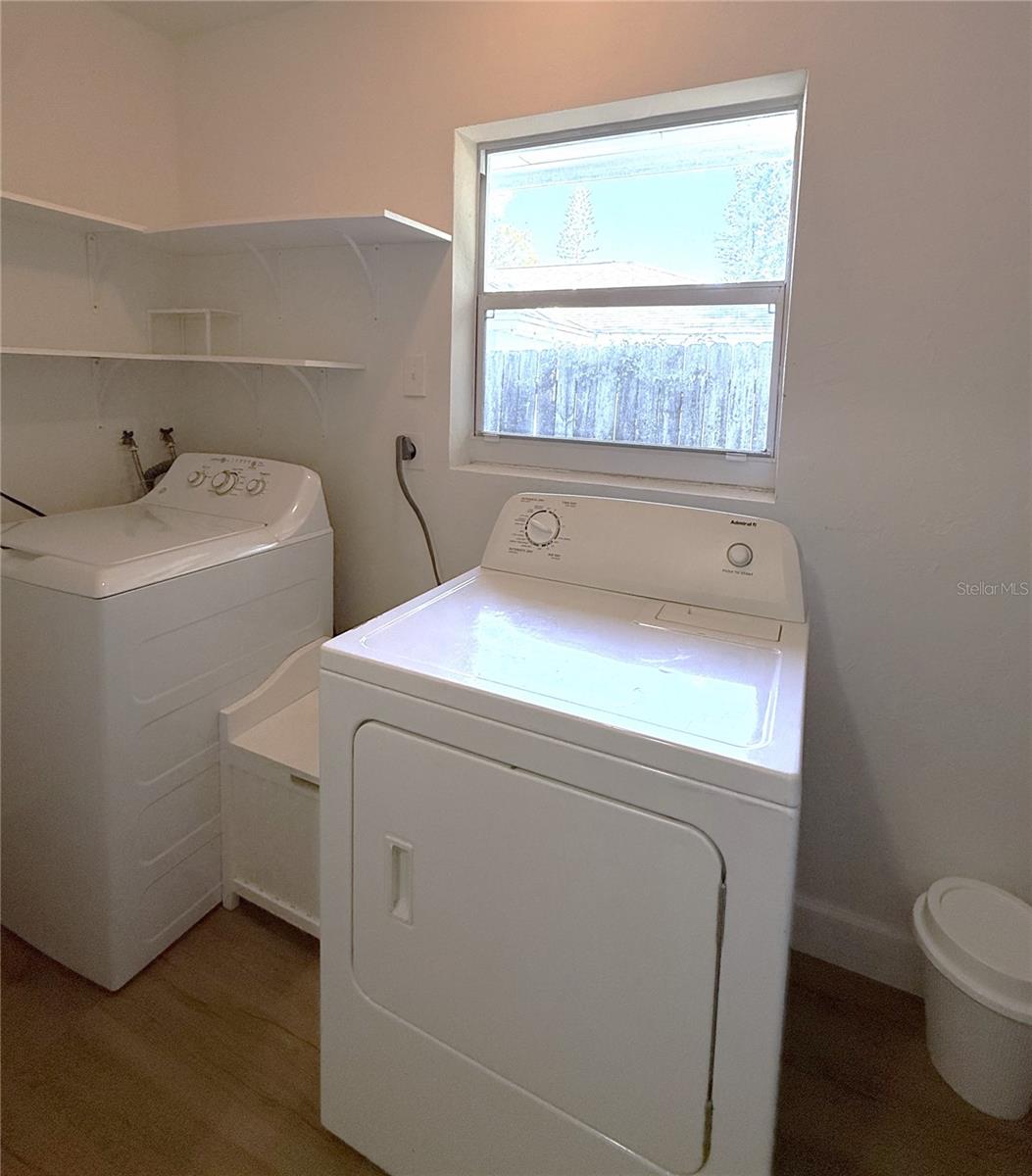 HILLCREST PARK - Residential Lease