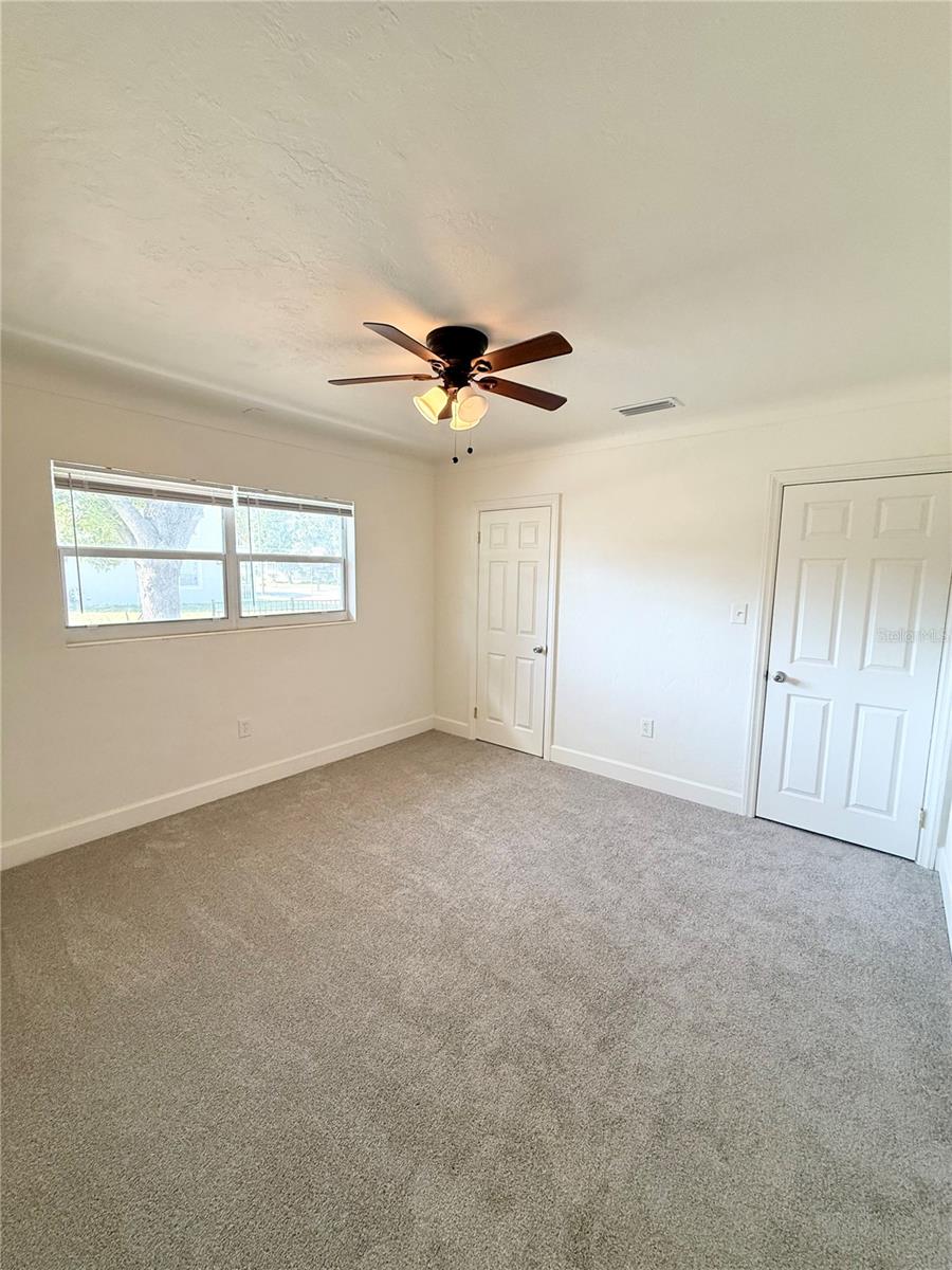 HILLCREST PARK - Residential Lease