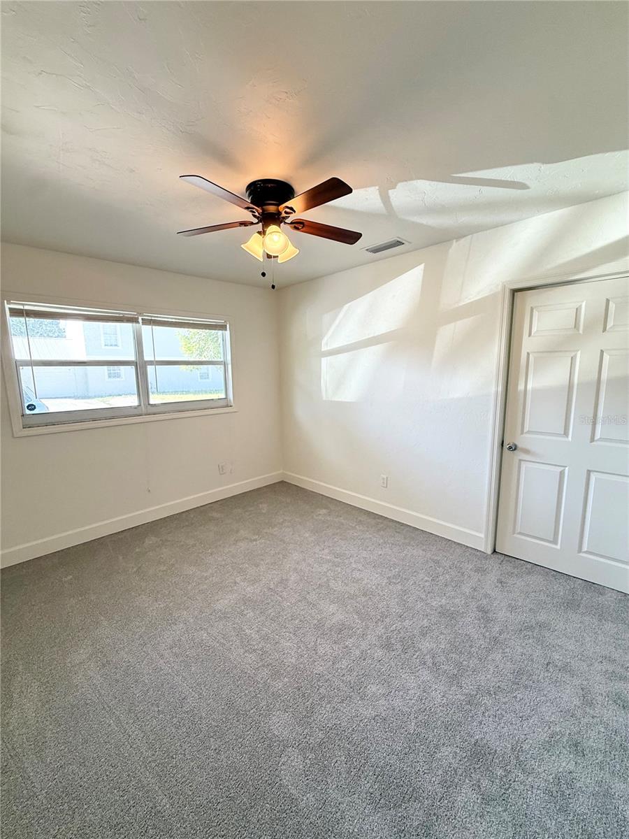 HILLCREST PARK - Residential Lease
