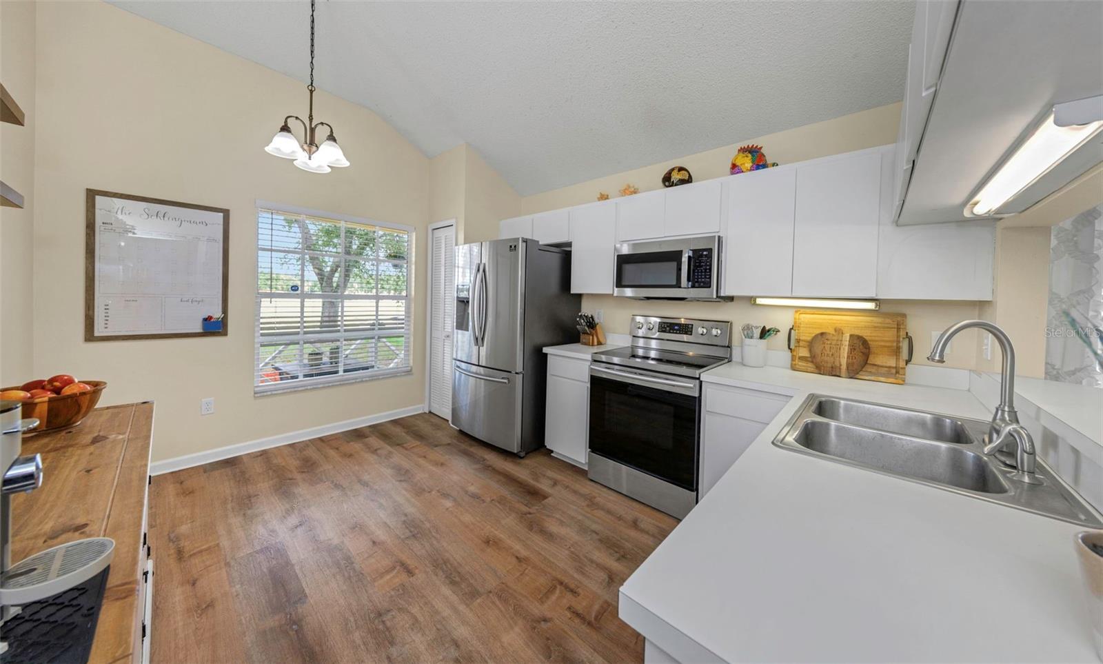 3130 BENTLEY DRIVE
