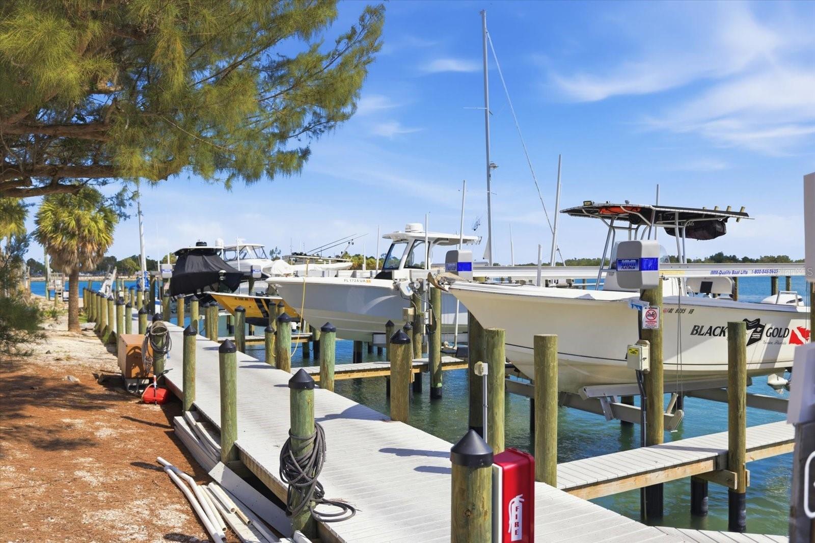 JETTY VILLAS - Residential