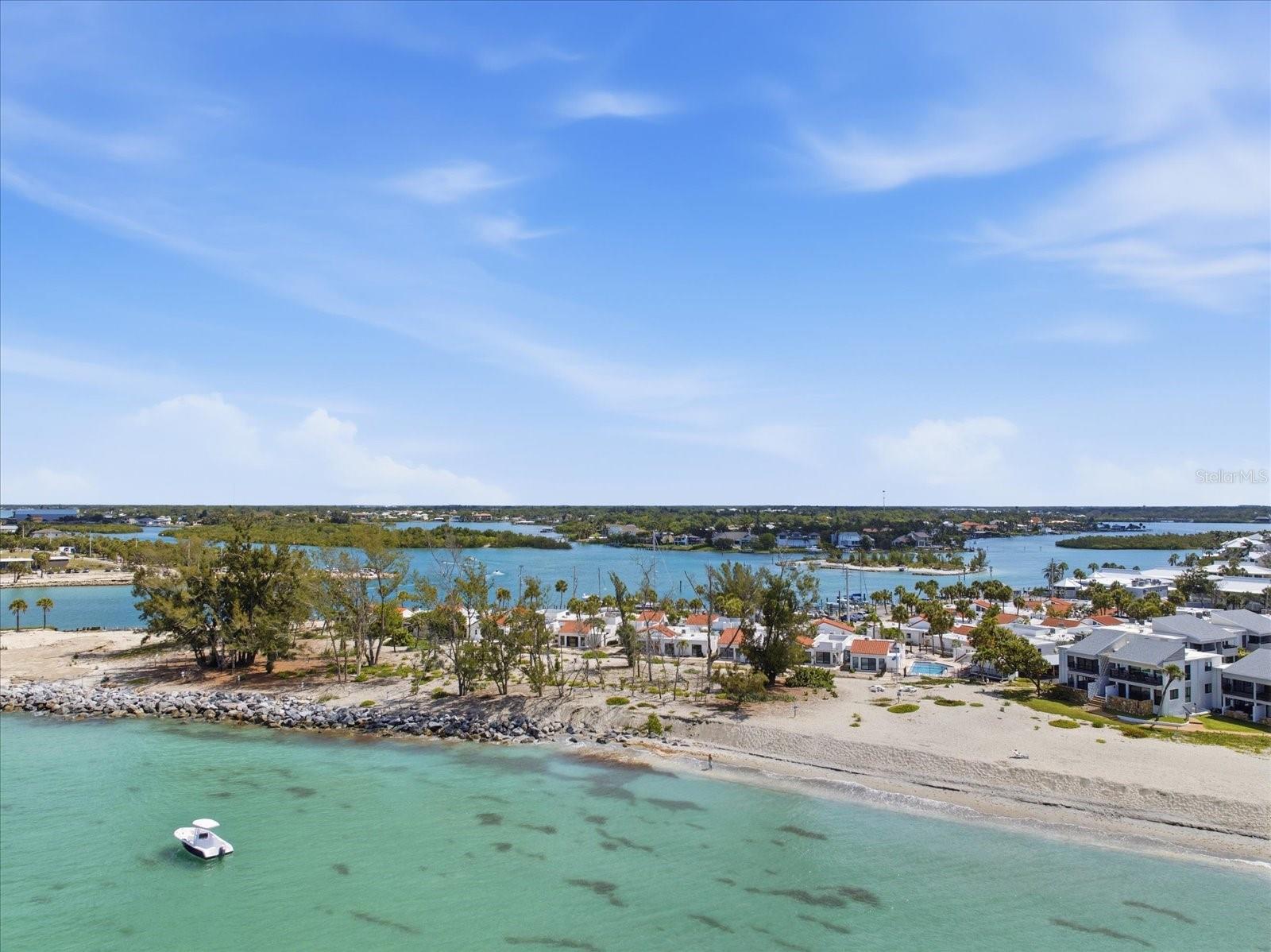 JETTY VILLAS - Residential