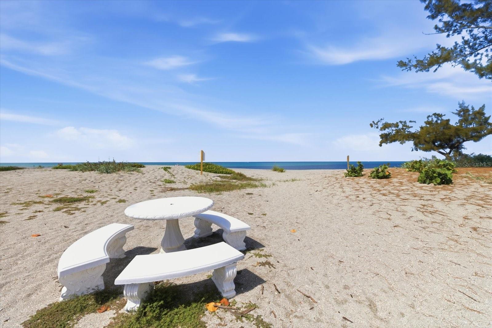 JETTY VILLAS - Residential