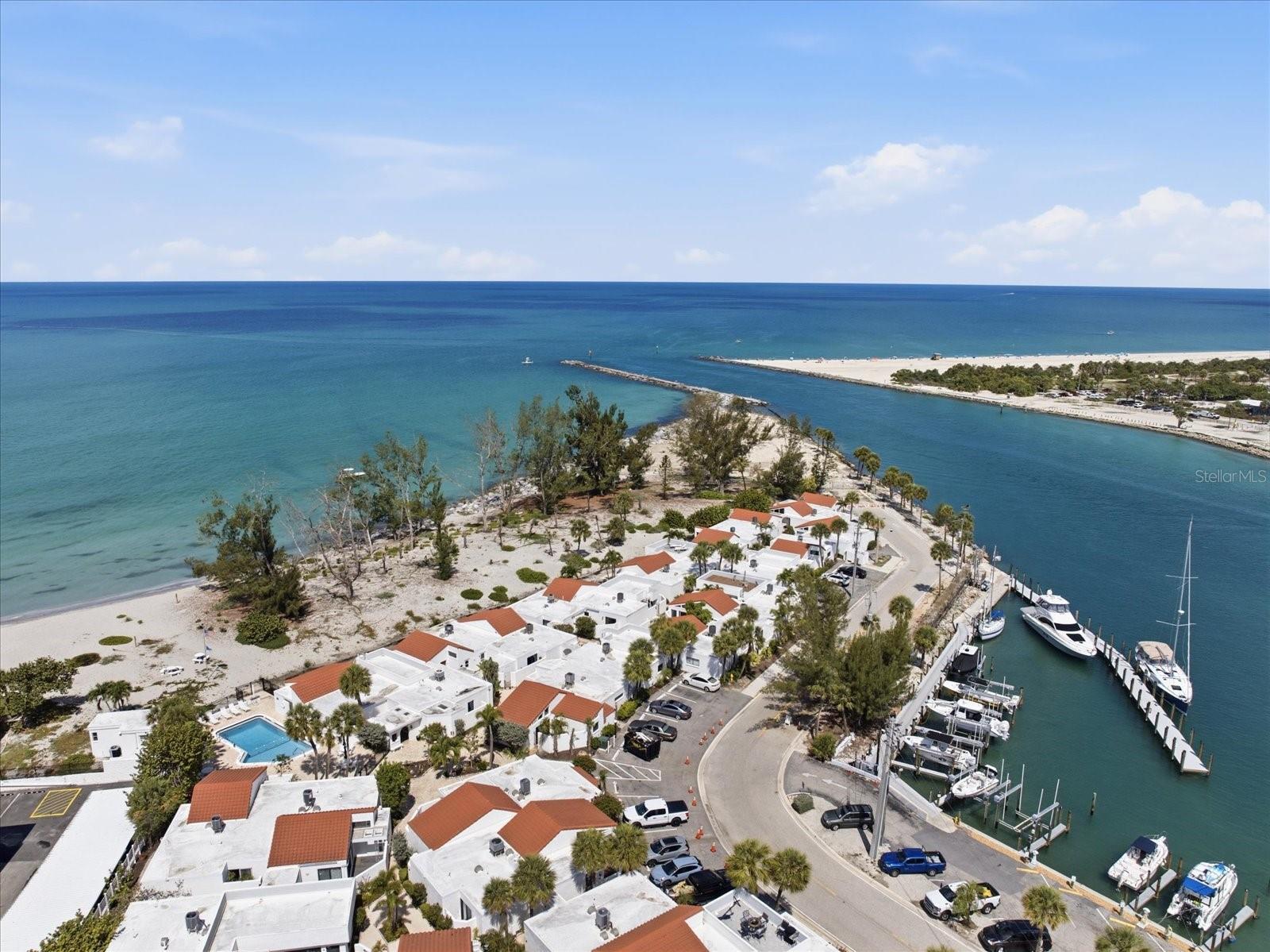 JETTY VILLAS - Residential